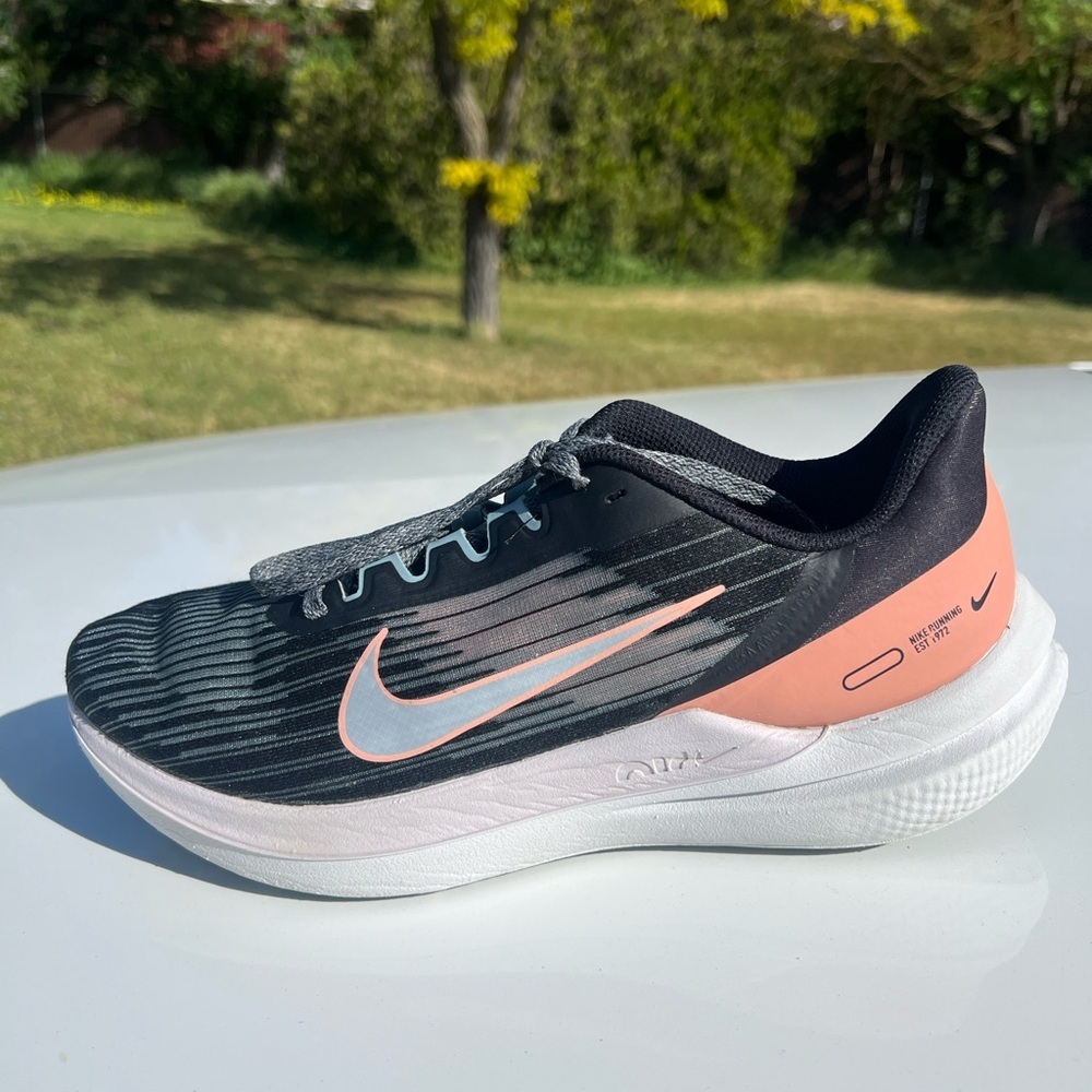 Nike Women’s Running Shoes — Black with Coral and Light Blue Accents - Picture 3 of 7